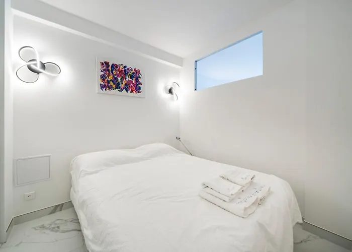 Lägenhet 2-3 Bedroom Ideally Located Cannes